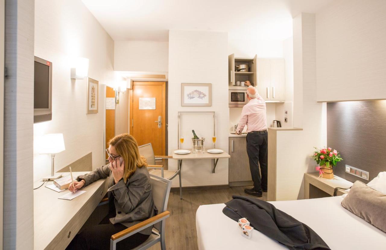 Aparthotel Silver Barselona Dış mekan fotoğraf