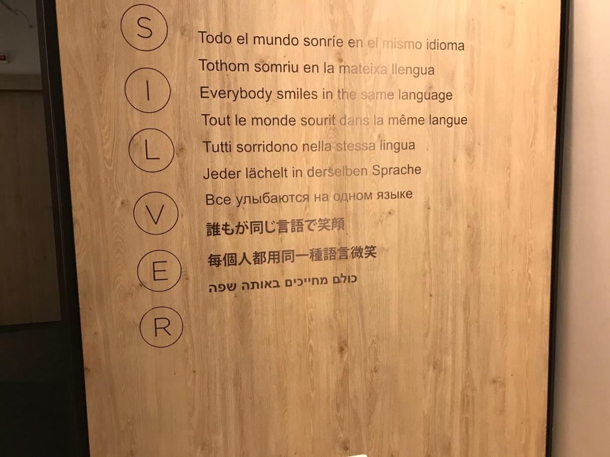 Aparthotel Silver Barselona Dış mekan fotoğraf