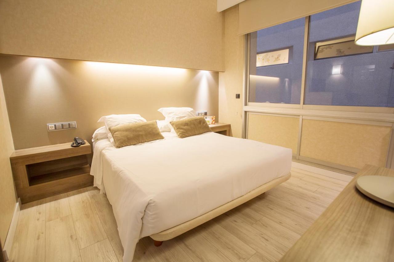 Aparthotel Silver Barselona Dış mekan fotoğraf