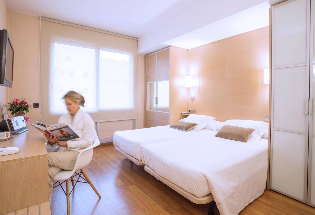 Aparthotel Silver Barselona Dış mekan fotoğraf